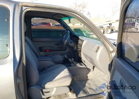 1998 Toyota Tacoma Base V6 from USA, damaged, VIN 4TAWN72N0WZ082342